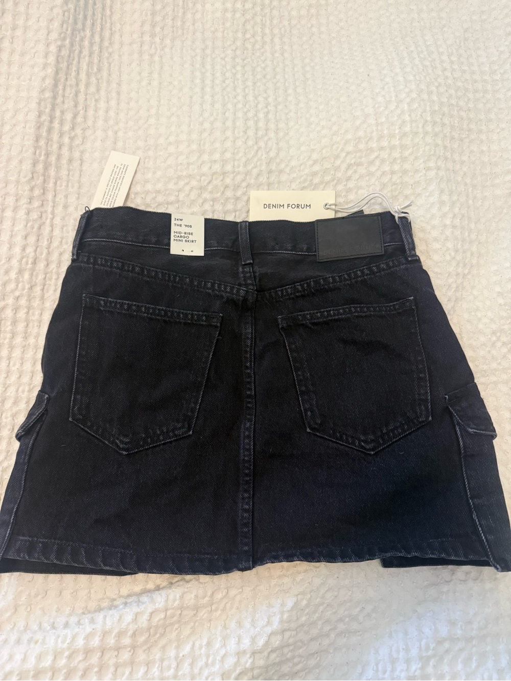 Denim Forum Black Mid-Rise Cargo Mini Skirt - Picture 2 of 3
